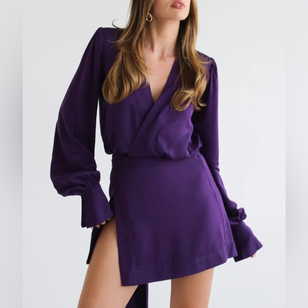 Rumored ROSE WRAP MINI DRESS